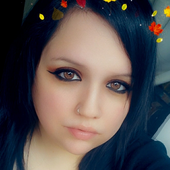 Meet your Posher, Sarah - Picture 1 of 1